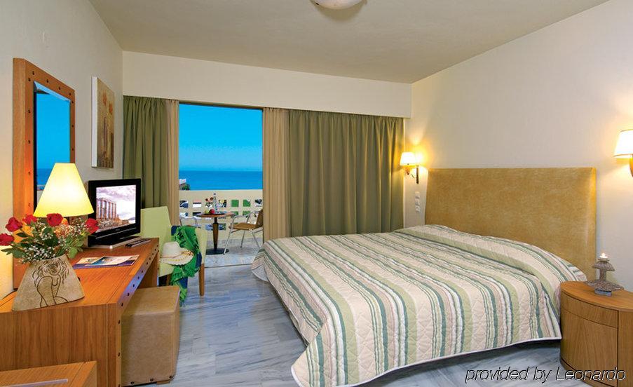 Margarita Beach Hotel Agia Marina Extérieur photo