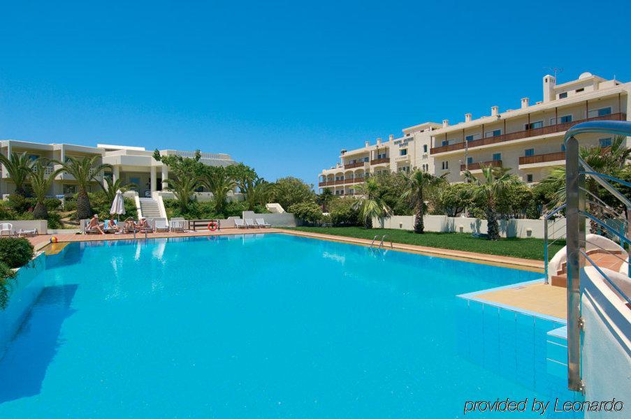 Margarita Beach Hotel Agia Marina Extérieur photo